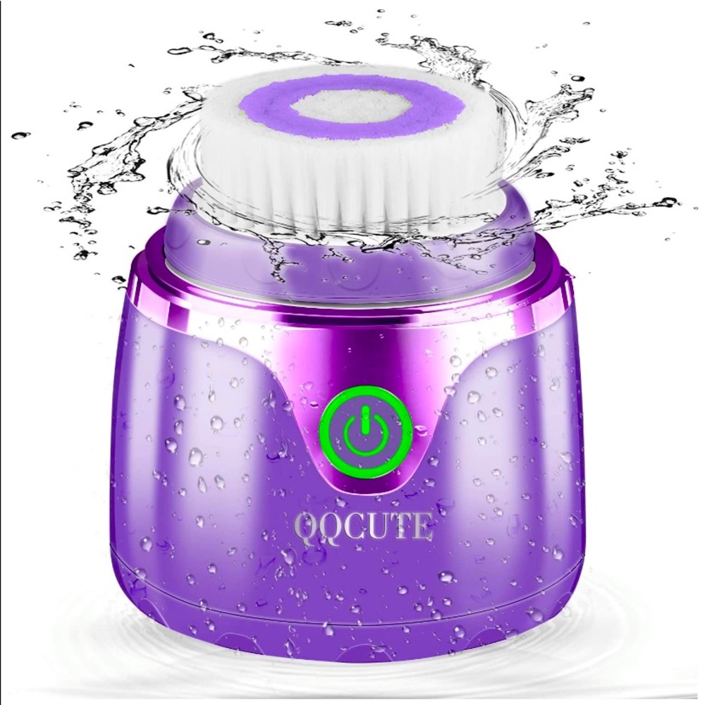 Facial cleansing brush